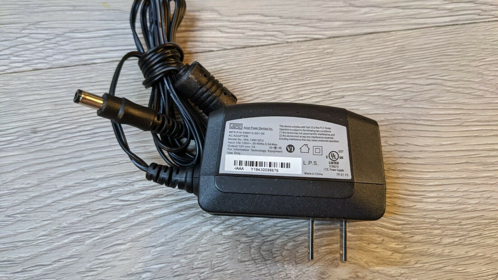 12V Asian Power Devices APD WA-12M12FU AC Adapter Power Supply Connection Split/Duplication: 1:2 - Click Image to Close