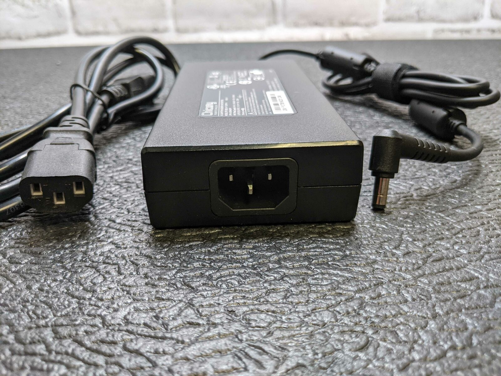 Chicony 19.5V 11.8A 230W A17-230P1A A230A020P AC Adapter 5.5*2.5mm Power Supply Country/Region of