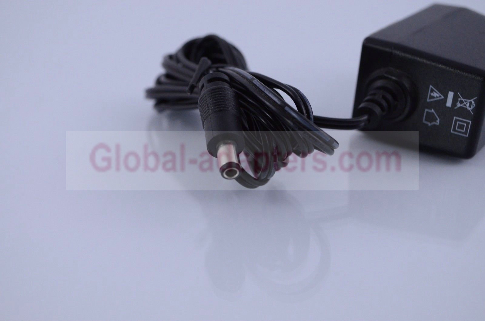 NEW 5V 2.6A SUNNY SYS1298-1305-W2 AC ADAPTER