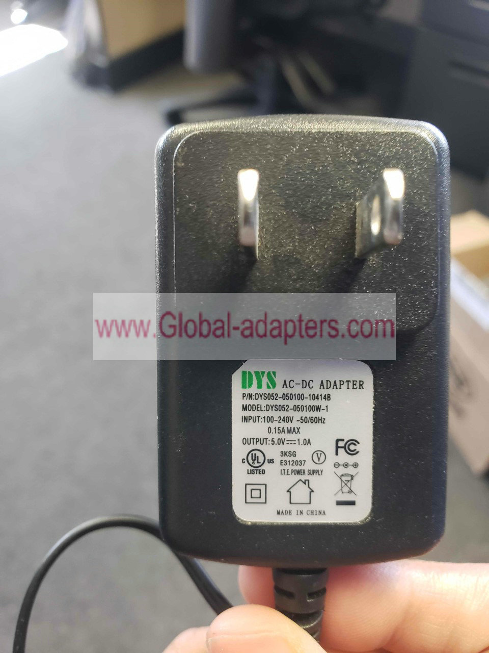 New DYS DYS052-050100W-1 DYS052-050100-104148 AC-DC ADAPTER Power Adapter 5.0V 1.0A - Click Image to Close